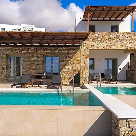 Kouros Blanc & Hotel