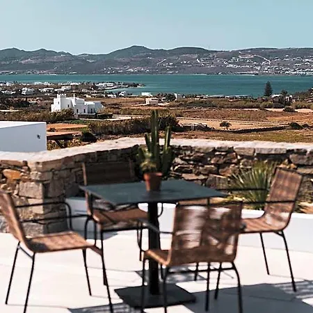 Kouros Blanc & Hotel Páros