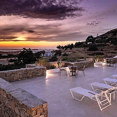 Kouros Blanc & Hotel Páros